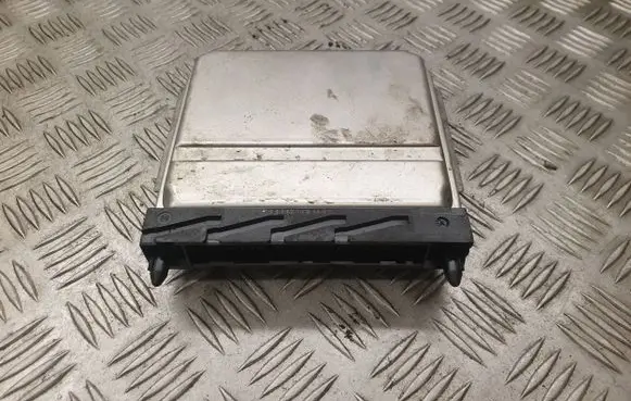 Volvo V70 Engine control unit/module 08667710A