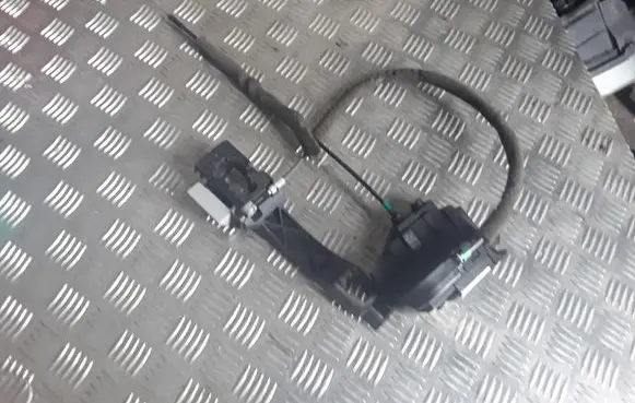 Nissan Qashqai Rear door lock 80611EB300 P32LRLS