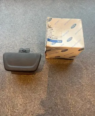 Ford Transit Glove box handle 5806064
