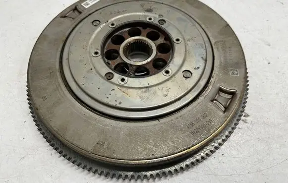 BMW 3 F30 F35 F31 Flywheel 8681723