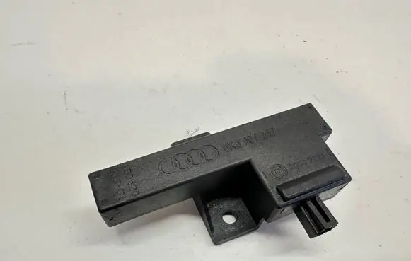 Audi A4 S4 B8 8K Keyless (KESSY) go control unit/module 8K0907247 3354222