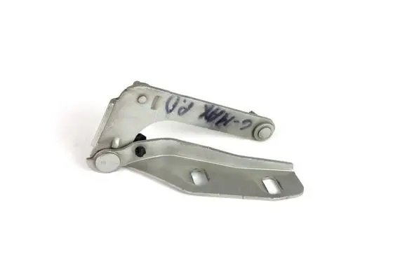 Engine bonnet/hood hinges