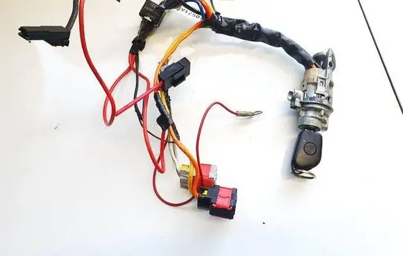 Peugeot 406 Ignition lock n0500109