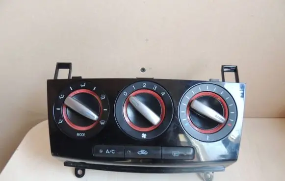 Mazda 3 I Interior fan control switch 8508 C8320