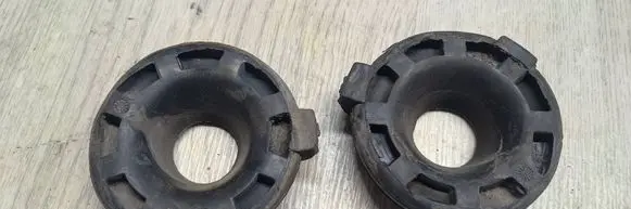 Renault Laguna III Front coil spring rubber mount 7700416162