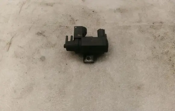 Valve vacuum