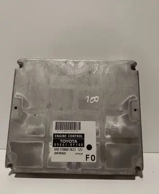 Toyota Corolla Verso AR10 Engine control unit/module MB1758007623
