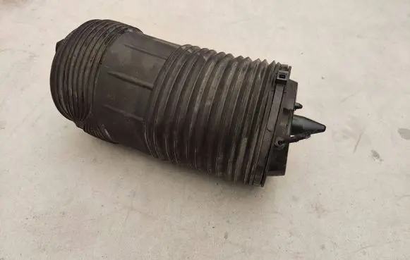 Audi A6 S6 C8 4K Air suspension rear shock absorber 4K0616001E