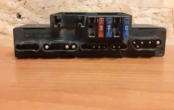 Mercedes-Benz E W210 Fuse module A2105400372 1903