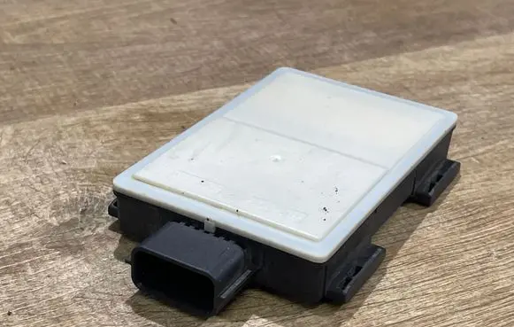 Land Rover Discovery 5 Blind spot module KK5214F152AJ G2611 28686071