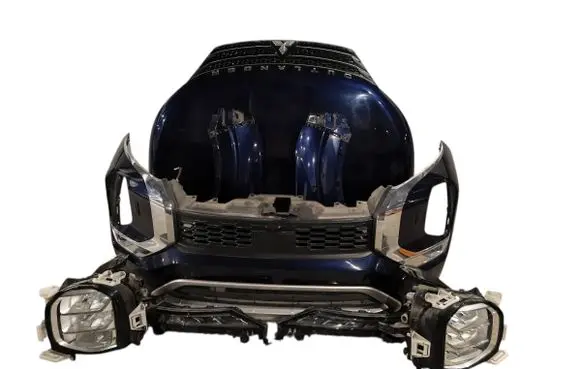 Mitsubishi Outlander IV Front piece kit 