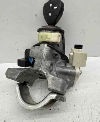Toyota Avensis T270 Ignition lock N0502638639