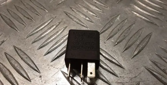 Alfa Romeo 147 Other relay D272 70230