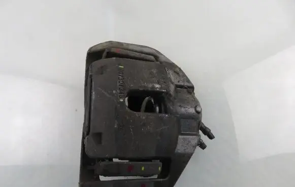 BMW 7 E65 E66 Front brake caliper 