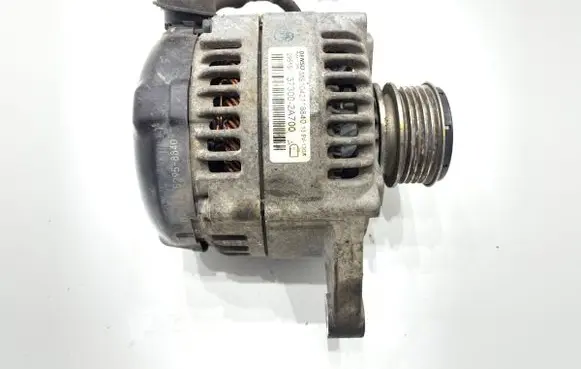 Hyundai i30 Generator/alternator 37300-2A700
