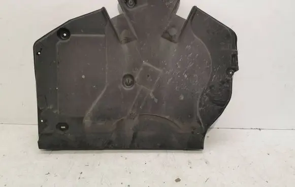 Mercedes-Benz E AMG W212 Fuel tank bottom protection A2126930017