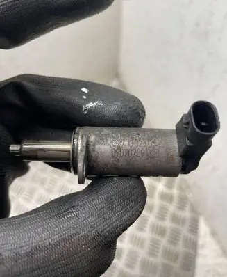 Audi A5 8T 8F Camshaft vanos timing valve 06h103697a