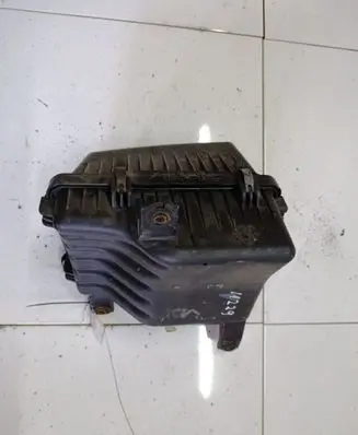 KIA Sorento Air filter box 