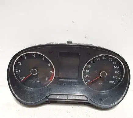 Volkswagen Polo V 6R Speedometer (instrument cluster) 6R0920960H