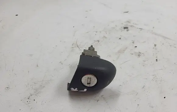 BMW 3 E46 Front door lock (next to the handle)