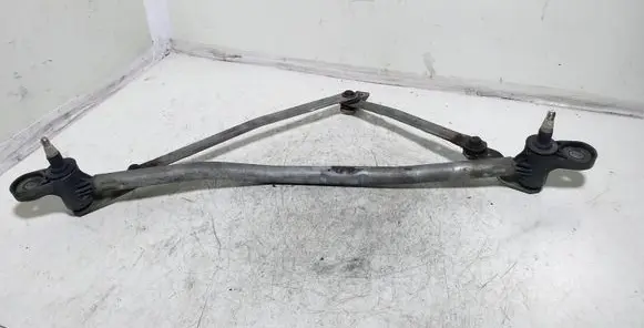 Mazda 3 I Front wiper linkage 