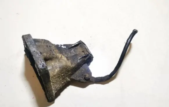 Audi A4 S4 B5 8D Engine mounting bracket 4b0199308