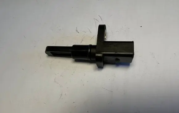 Audi A4 S4 B7 8E 8H Intake air temperature sensor 06B905379D