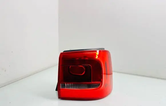 Volkswagen Touran II Rear/tail lights 