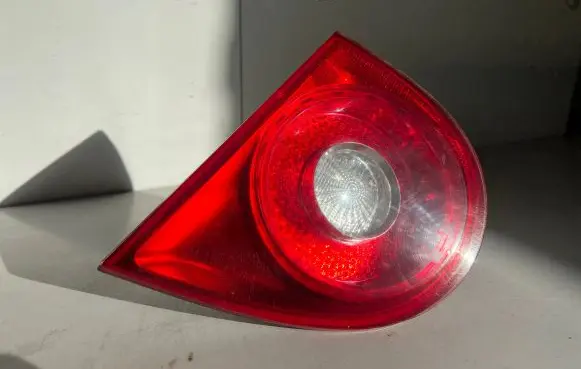 Volkswagen Golf V Tailgate rear/tail lights 285002