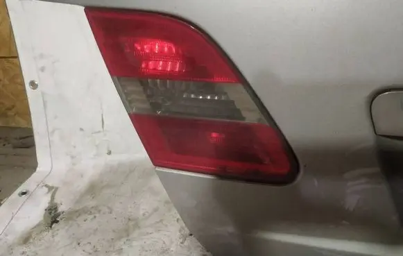 Mercedes-Benz B W245 Tailgate rear/tail lights