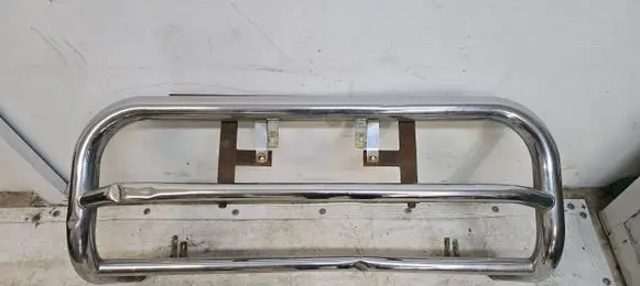 Nissan Patrol Y61 All-terrain vehicle front guard 