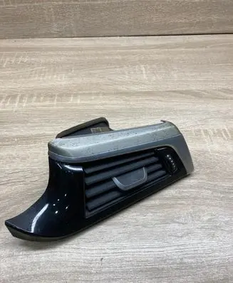 BMW 5 G30 G31 G38 Dashboard side air vent grill/cover trim 9330858