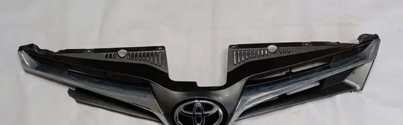 Toyota Yaris Front grill 