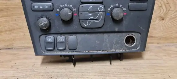 Volvo V70 Climate control unit