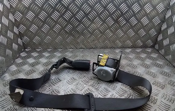 Lexus IS 220D-250-350 Middle seatbelt (rear) 0435027 E40435027