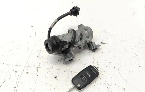 Volkswagen Jetta VI Ignition lock 1K0905865