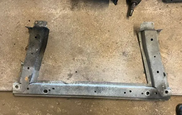 Renault Megane II Bottom radiator support slam panel 