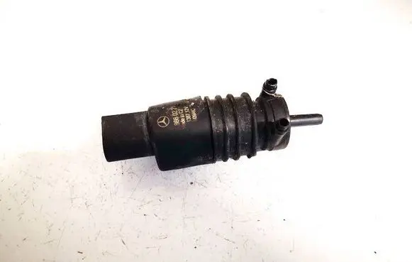 Mercedes-Benz C AMG W204 Windscreen/windshield washer pump 2048660221