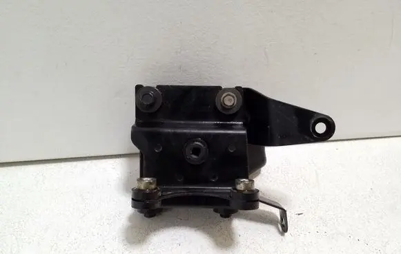 Nissan Leaf I (ZE0) ABS pump bracket 