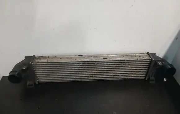 Volvo V70 Intercooler radiator 880655G 6G919L440DD