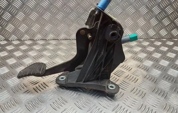Renault Laguna III Clutch pedal 465030297R 09255210