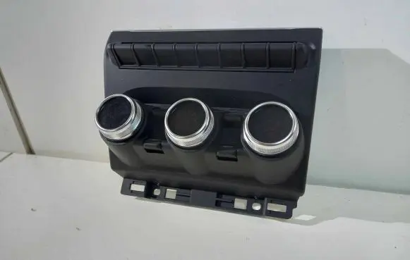 Renault Zoe Climate control unit 275102991R 283E86169R