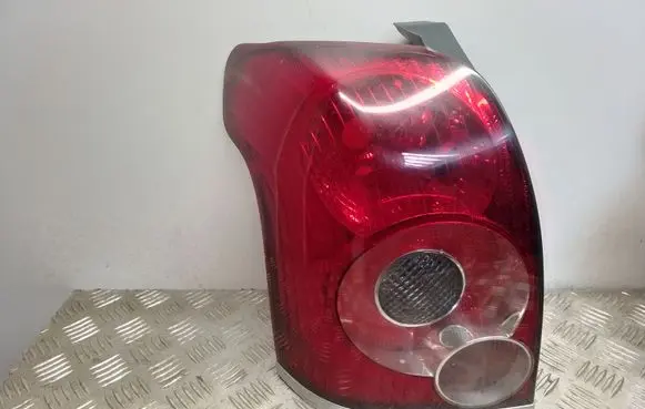 Toyota Avensis T250 Rear/tail lights