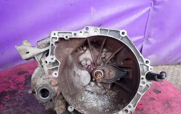 Peugeot Partner Manual 5 speed gearbox 20dp33