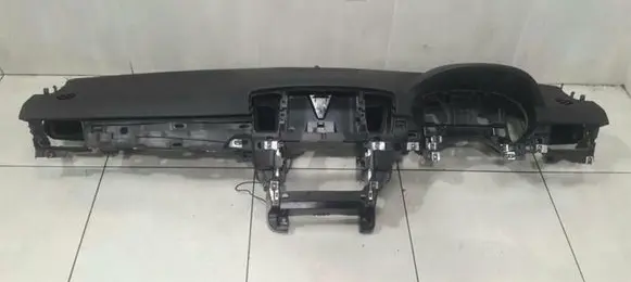 Mercedes-Benz ML W166 Dashboard A1666800787