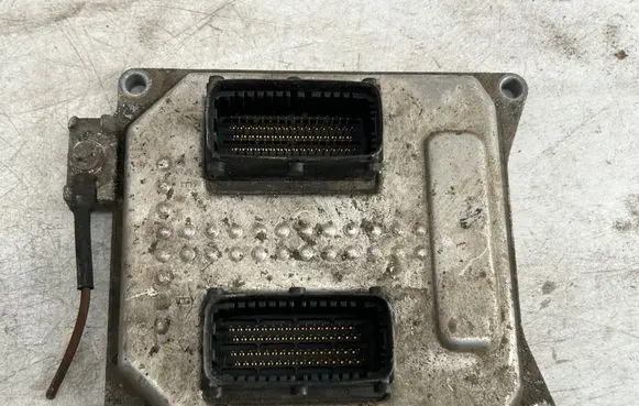 Opel Astra J Engine control unit/module 55564081 5WK9425