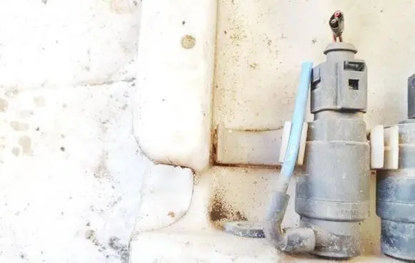 Mercedes-Benz C W203 Windscreen/windshield washer pump