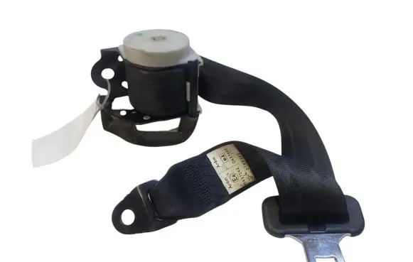 Mazda 6 Rear seatbelt T86245T