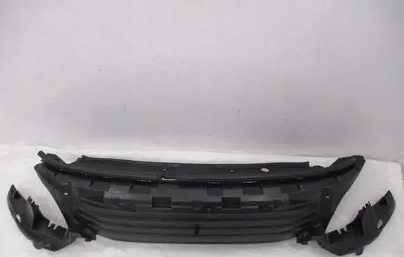 Peugeot 2008 I Front grill 9814133480