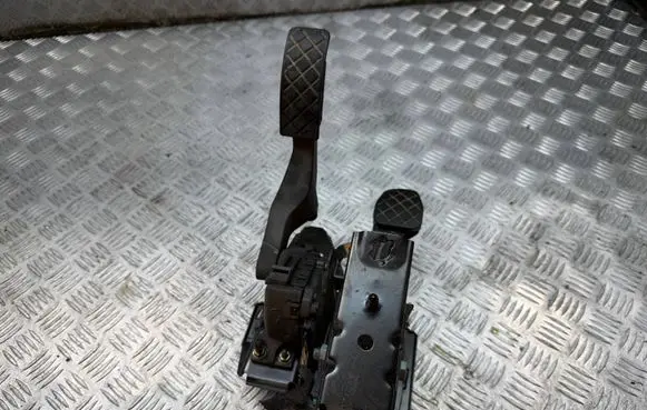Audi A2 Pedal assembly 